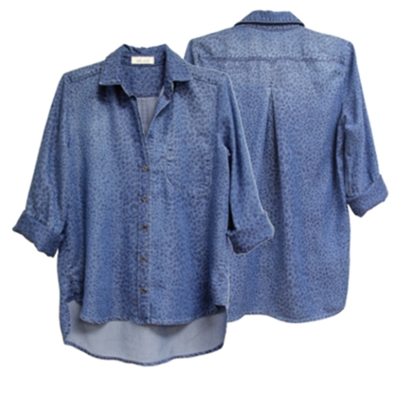 Bella Dahl Blue Cheetah Chambray Button Down - Picture 2 of 8